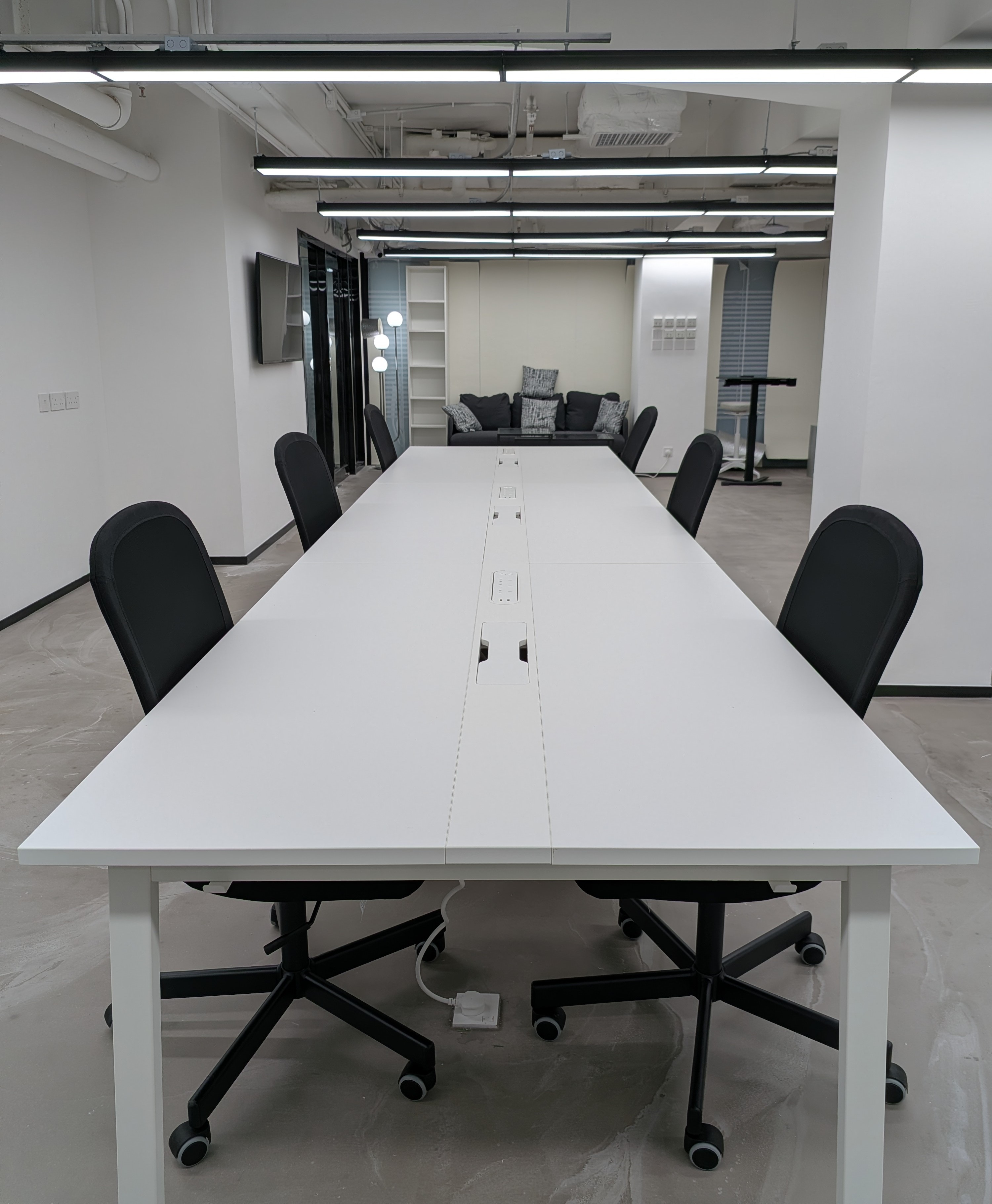 Hot Desk